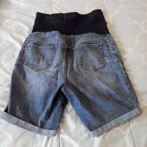 Liz Lange Maternity Bermuda Shorts